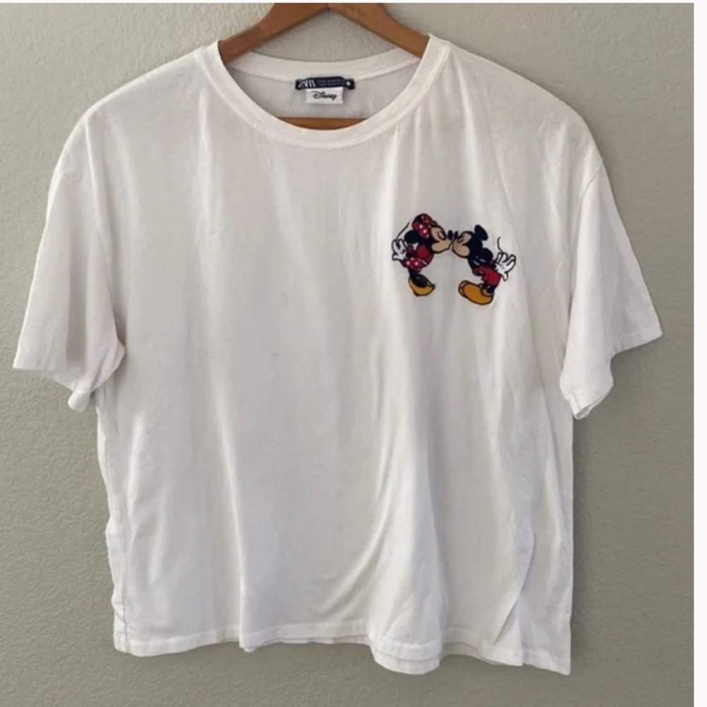 Zara Mickey & Minnie Kissing Tee